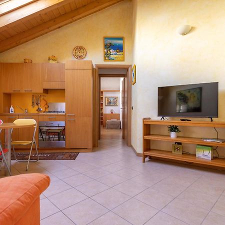 Apartment By The Ferry - Menaggio Dış mekan fotoğraf
