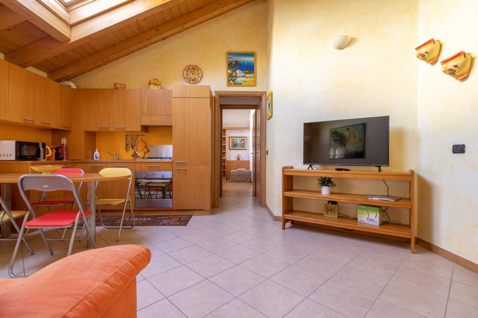 Apartment By The Ferry - Menaggio Dış mekan fotoğraf