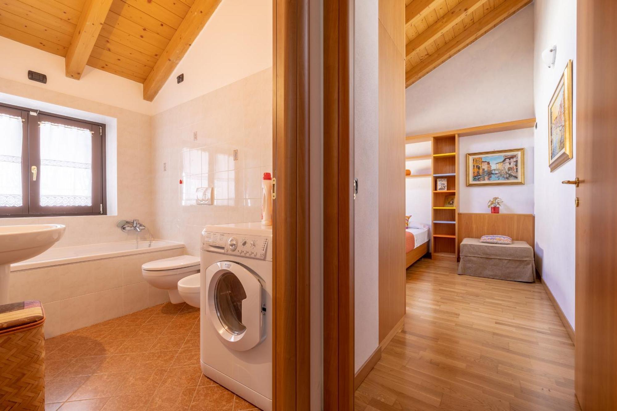 Apartment By The Ferry - Menaggio Dış mekan fotoğraf