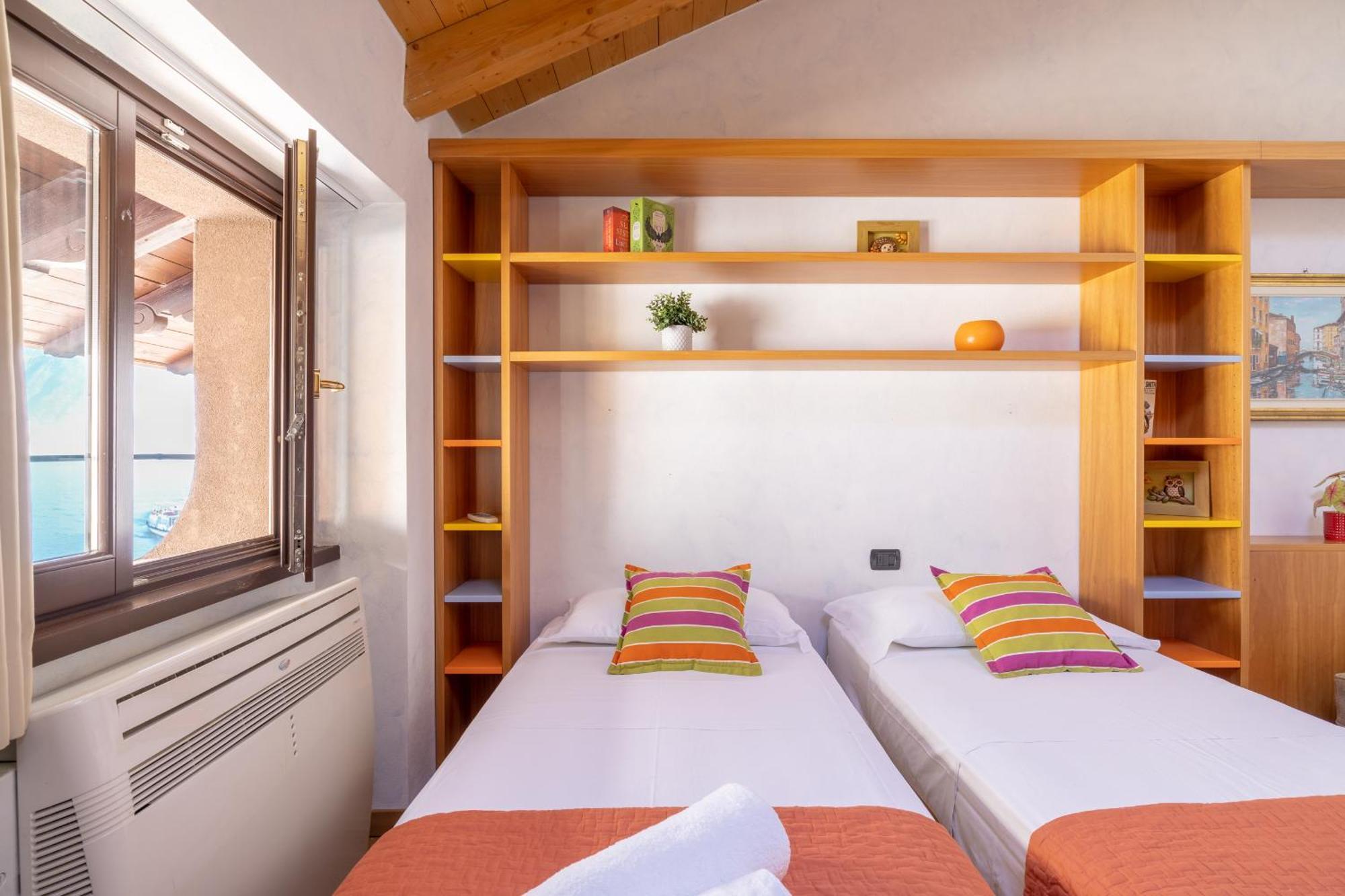 Apartment By The Ferry - Menaggio Dış mekan fotoğraf