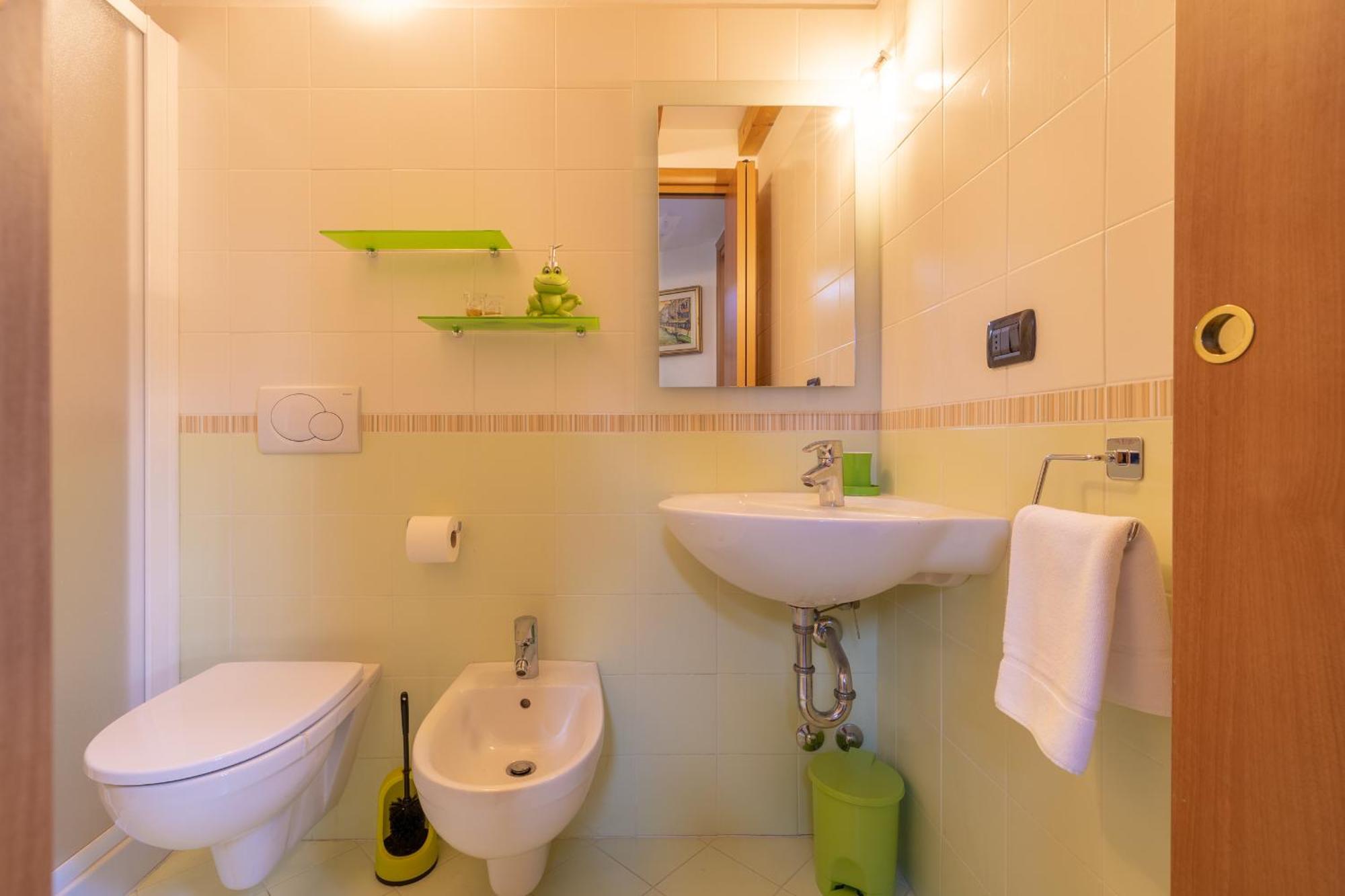 Apartment By The Ferry - Menaggio Dış mekan fotoğraf