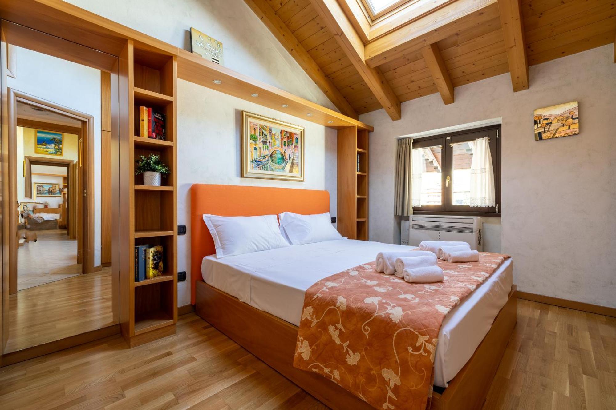 Apartment By The Ferry - Menaggio Dış mekan fotoğraf